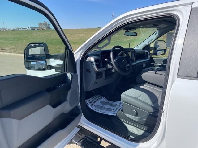 new 2025 Ford F-250 car, priced at $69,710