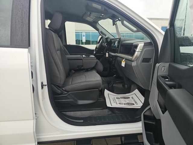 new 2025 Ford F-450 car, priced at $70,965