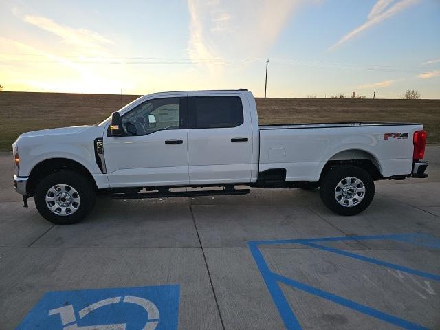 new 2024 Ford F-350 car, priced at $54,825