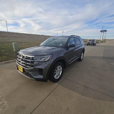 new 2025 Ford Explorer car, priced at $40,740