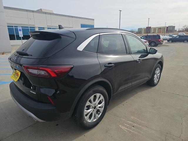 new 2024 Ford Escape car, priced at $30,428