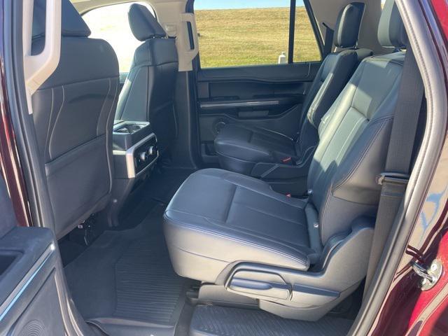 used 2024 Ford Expedition car, priced at $59,888