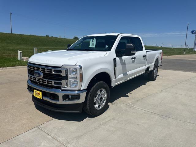 new 2025 Ford F-350 car, priced at $58,174