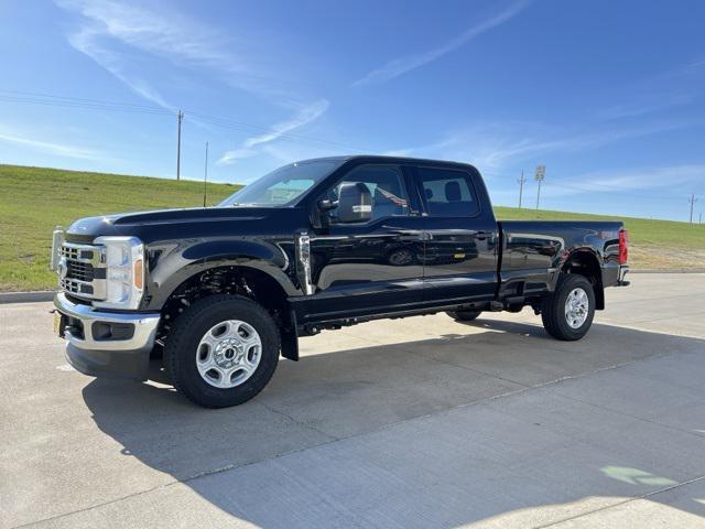 new 2025 Ford F-350 car, priced at $59,954