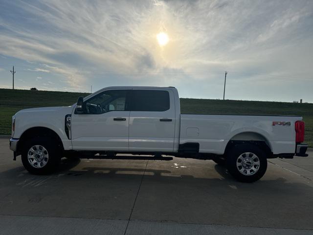 new 2024 Ford F-350 car, priced at $54,825