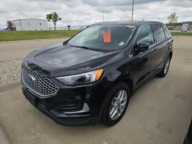 used 2024 Ford Edge car, priced at $28,500