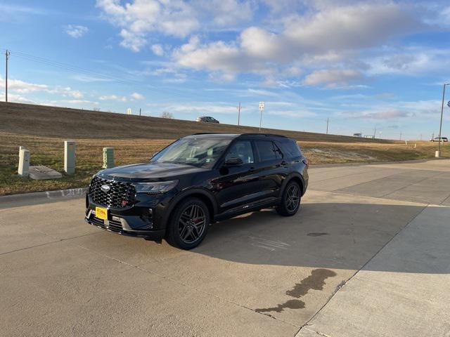 new 2025 Ford Explorer car, priced at $55,795