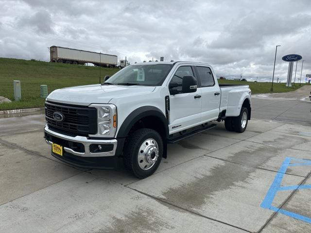 new 2025 Ford F-450 car, priced at $72,390