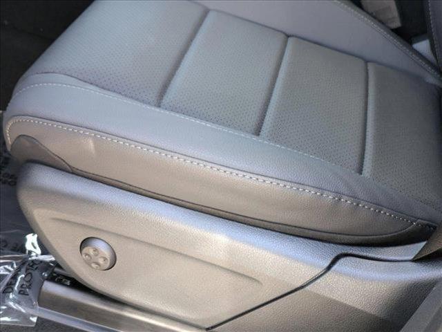 new 2025 Mercedes-Benz GLE 350 car, priced at $70,315