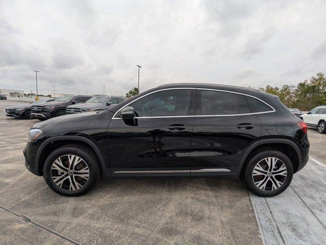 new 2025 Mercedes-Benz GLA 250 car, priced at $42,250