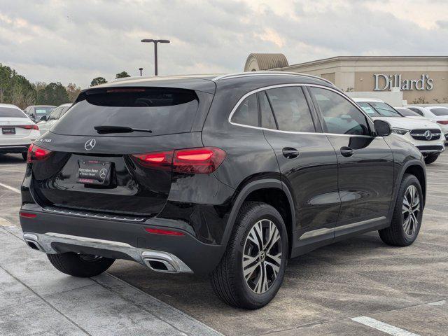 new 2025 Mercedes-Benz GLA 250 car, priced at $42,250