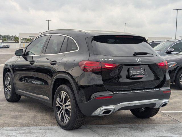 new 2025 Mercedes-Benz GLA 250 car, priced at $42,250