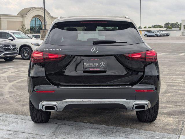 new 2025 Mercedes-Benz GLA 250 car, priced at $42,250