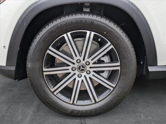 new 2025 Mercedes-Benz GLE 450 car, priced at $73,745
