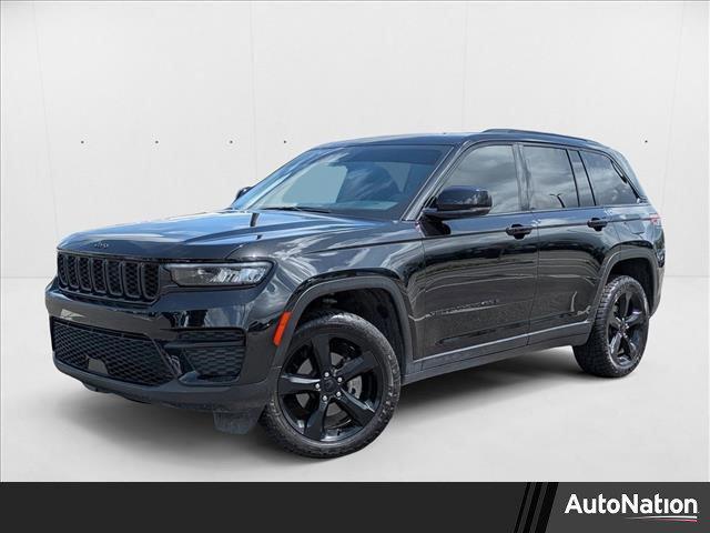 used 2024 Jeep Grand Cherokee car, priced at $31,989