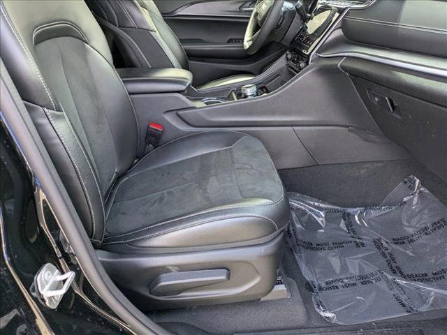 used 2024 Jeep Grand Cherokee car, priced at $31,989