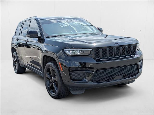 used 2024 Jeep Grand Cherokee car, priced at $31,989