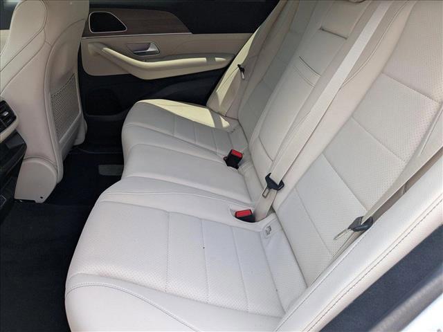new 2025 Mercedes-Benz GLE 450 car, priced at $73,745