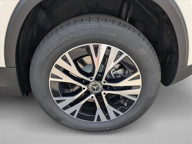 new 2026 Mercedes-Benz GLA 250 car, priced at $43,250