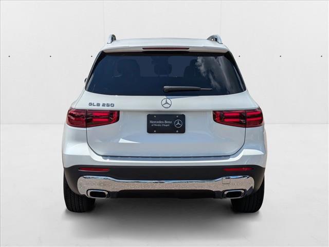 new 2025 Mercedes-Benz GLB 250 car, priced at $47,195