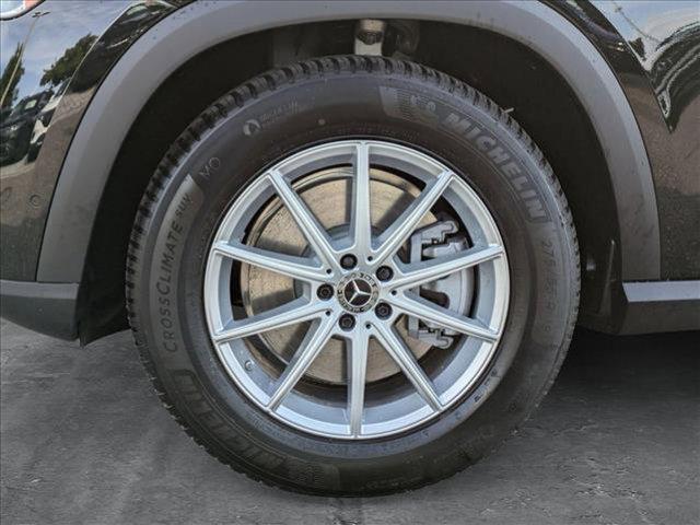 new 2025 Mercedes-Benz GLE 450 car, priced at $75,595