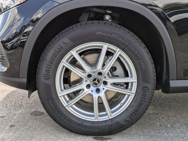 new 2025 Mercedes-Benz GLC 300 car, priced at $54,385