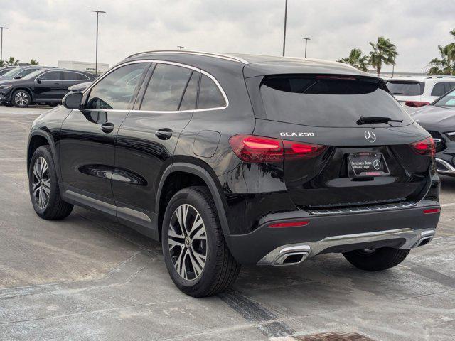 new 2025 Mercedes-Benz GLA 250 car, priced at $42,250