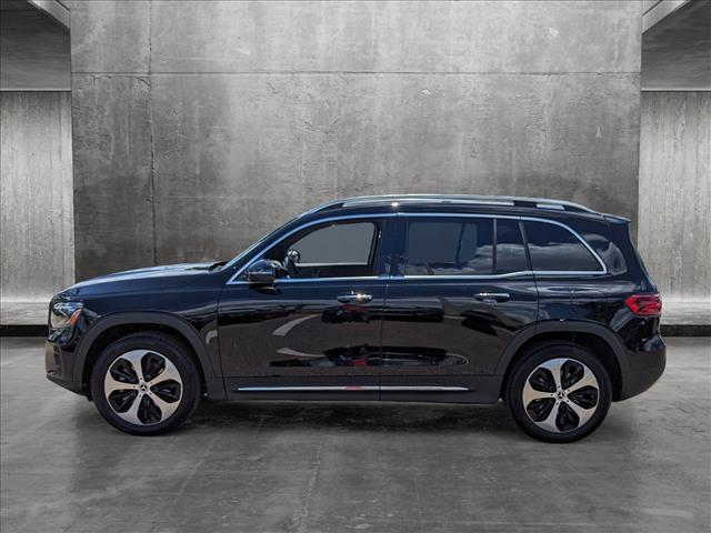 new 2024 Mercedes-Benz GLB 250 car, priced at $48,595