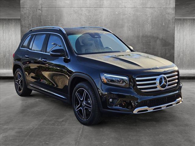 new 2024 Mercedes-Benz GLB 250 car, priced at $46,900