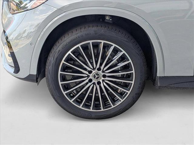 new 2025 Mercedes-Benz GLC 300 car, priced at $60,565