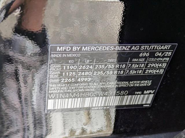 new 2025 Mercedes-Benz GLB 250 car, priced at $49,595