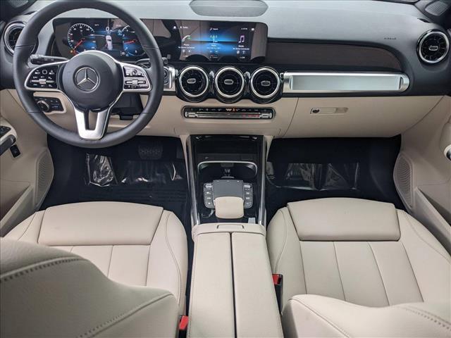 new 2023 Mercedes-Benz GLB 250 car, priced at $39,998