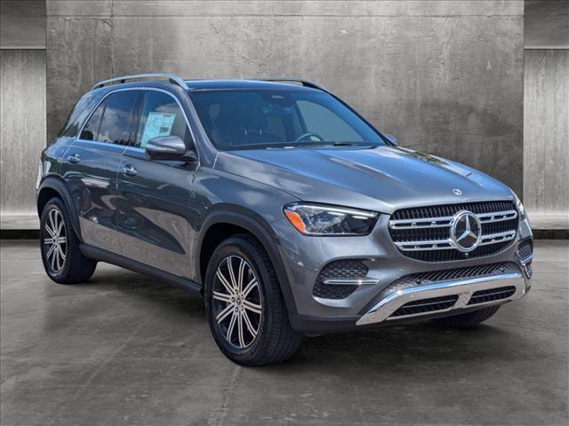 new 2025 Mercedes-Benz GLE 450 car, priced at $77,095