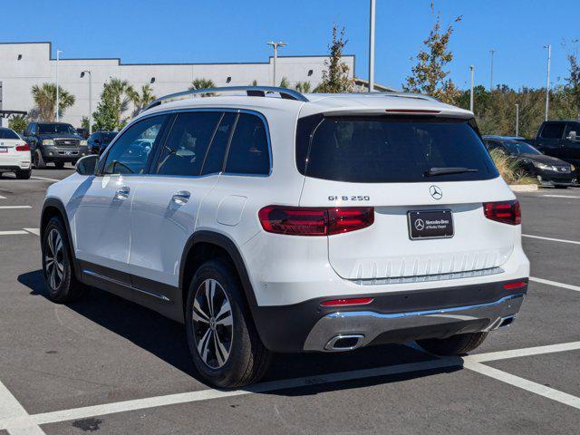 new 2025 Mercedes-Benz GLB 250 car, priced at $47,145