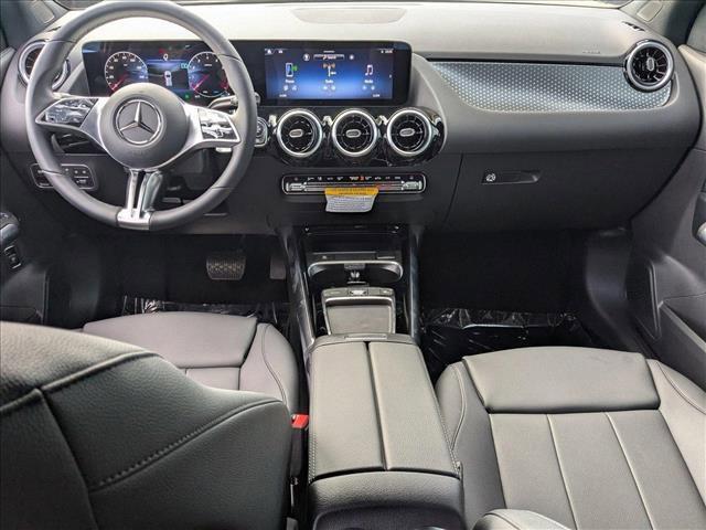 new 2025 Mercedes-Benz GLA 250 car, priced at $42,250