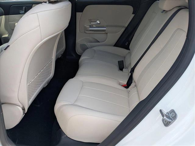 new 2025 Mercedes-Benz GLA 250 car, priced at $44,345