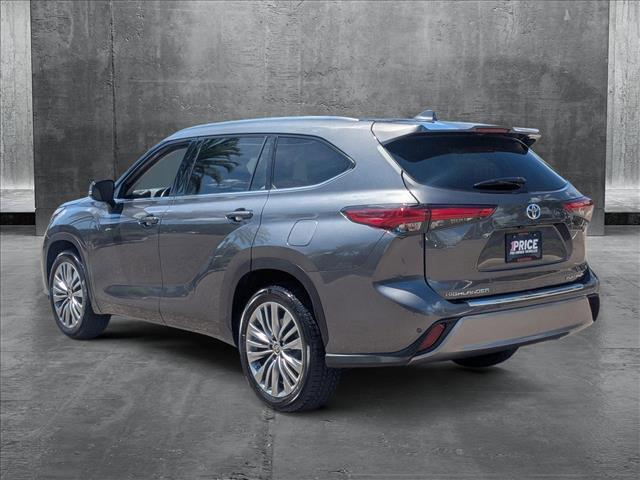used 2022 Toyota Highlander Hybrid car, priced at $37,640