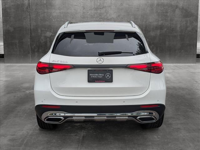 new 2024 Mercedes-Benz GLC 300 car, priced at $50,645