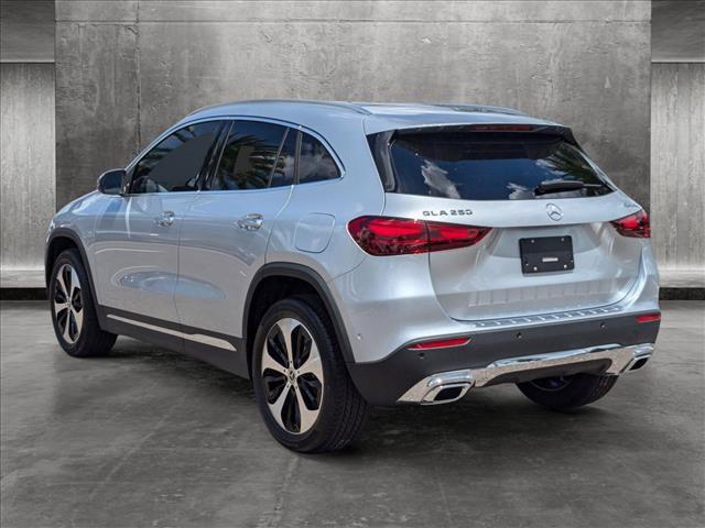 new 2025 Mercedes-Benz GLA 250 car, priced at $52,820