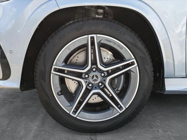 new 2025 Mercedes-Benz GLS 450 car, priced at $95,365