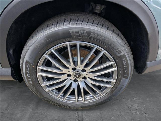 new 2025 Mercedes-Benz GLC 300 car, priced at $54,865