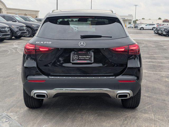 new 2025 Mercedes-Benz GLA 250 car, priced at $42,250