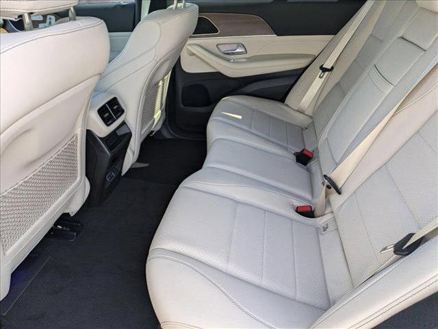 new 2025 Mercedes-Benz GLE 450 car, priced at $73,745