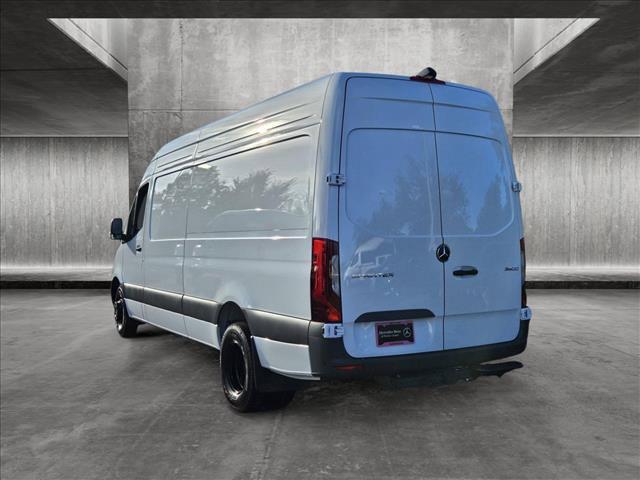 new 2024 Mercedes-Benz Sprinter 3500 car, priced at $73,812