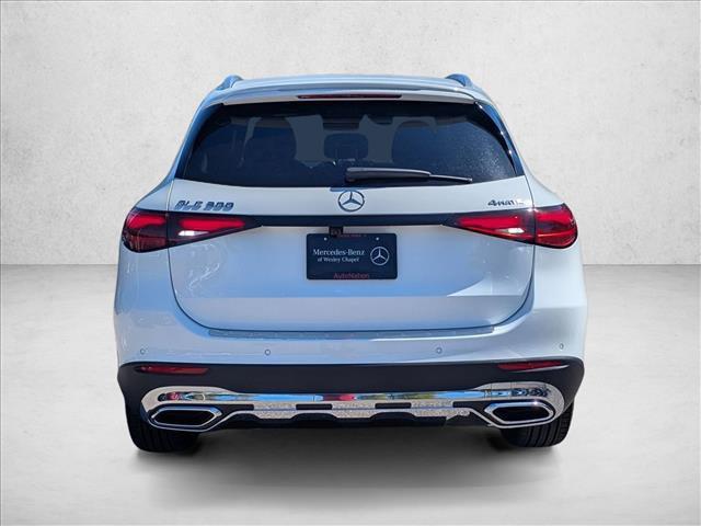 new 2026 Mercedes-Benz GLC 300 car, priced at $58,115