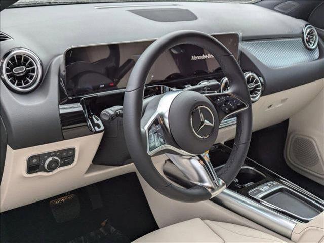 new 2025 Mercedes-Benz GLA 250 car, priced at $44,345