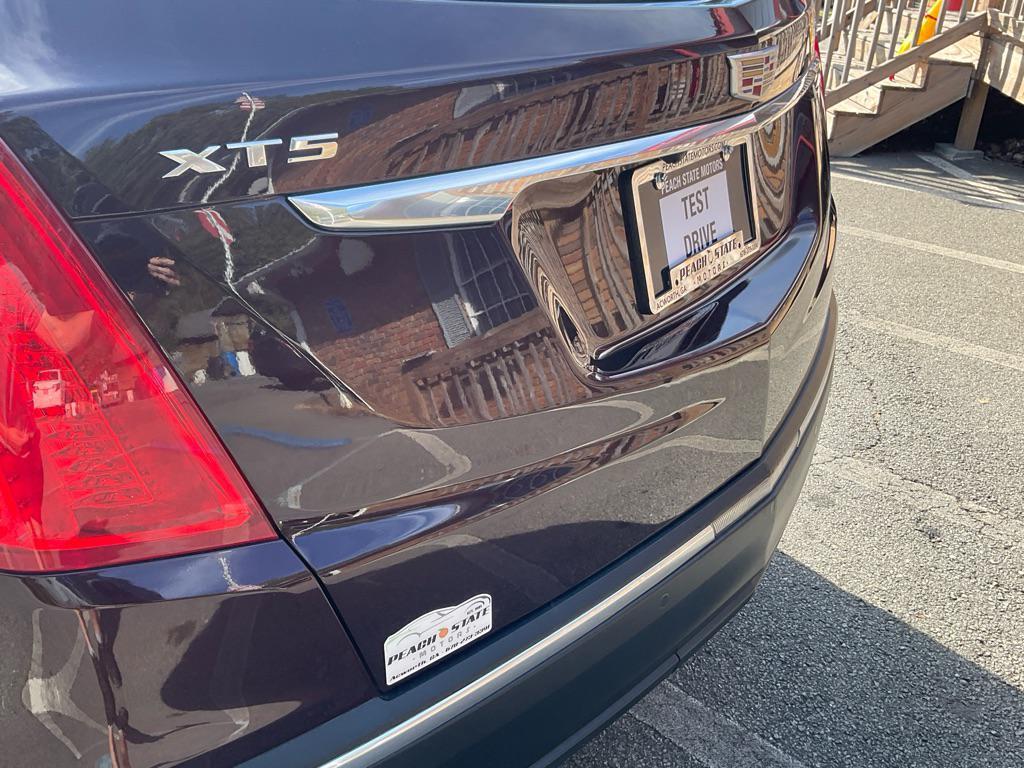 used 2017 Cadillac XT5 car, priced at $14,985