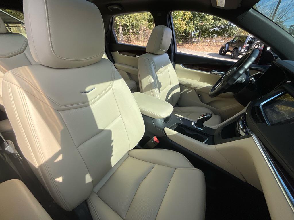 used 2017 Cadillac XT5 car, priced at $14,985