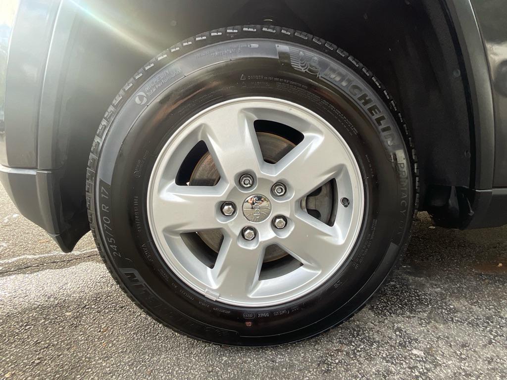 used 2011 Jeep Grand Cherokee car, priced at $3,985