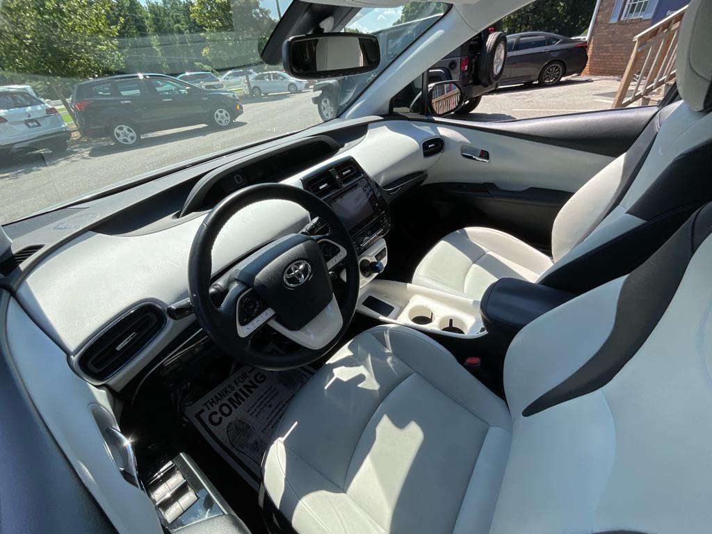 used 2017 Toyota Prius car
